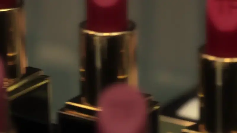 LUCY BRIDGE, Tom Ford Global Makeup Artist