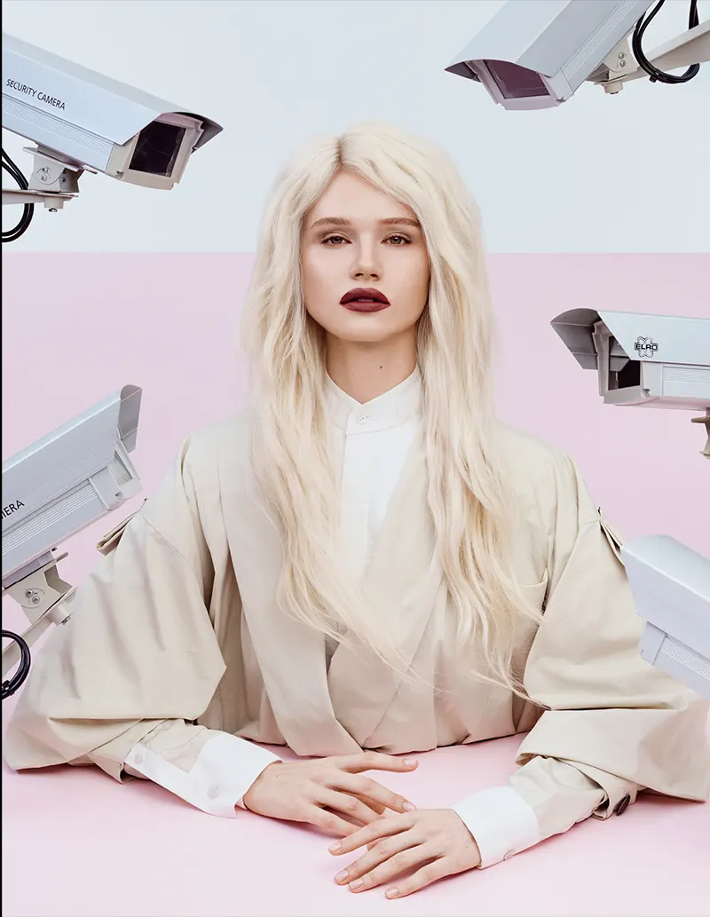 TUSH Loni Baur Photo Armin Morbach