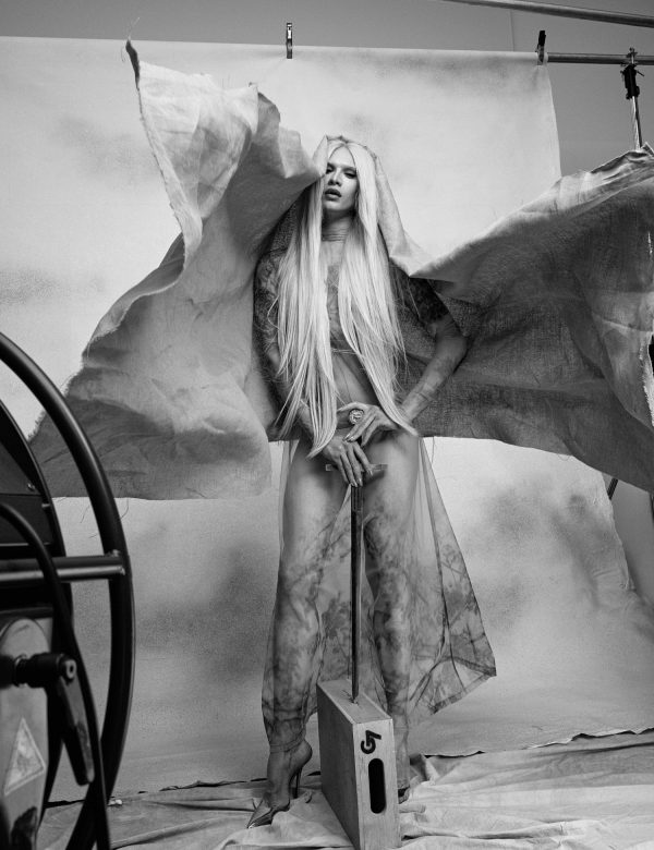 TUSH Magazine Viktor&Rolf Fragrances